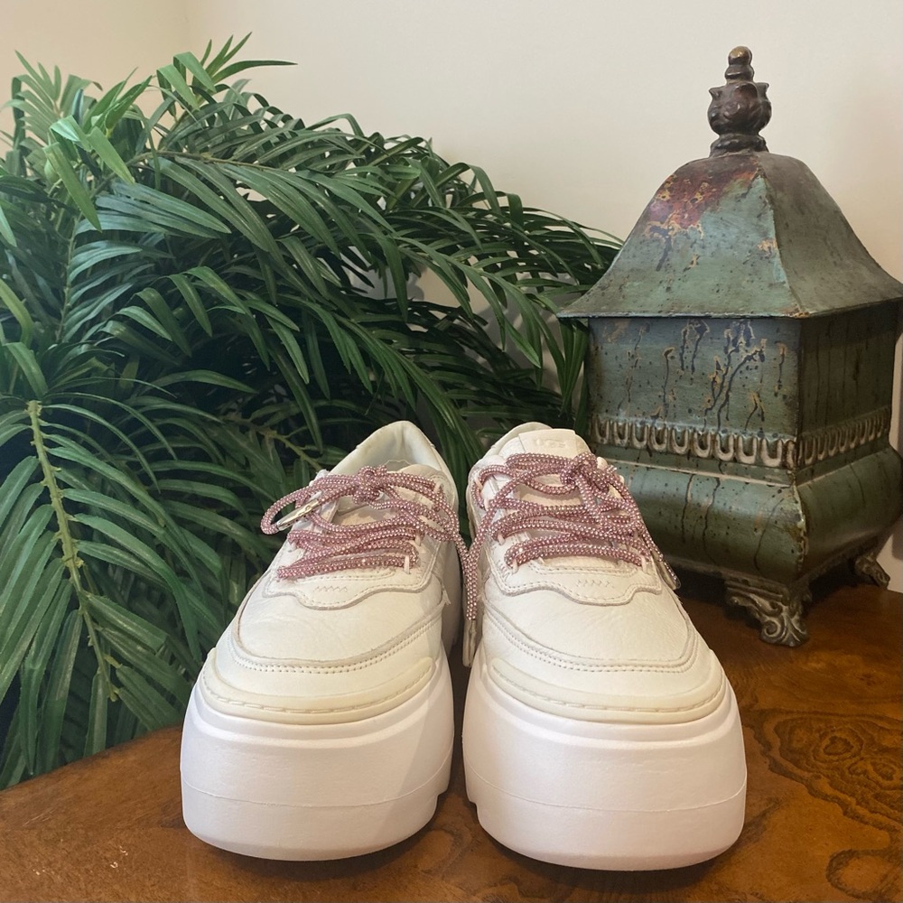 UGG Marin Mega Lace Womens 8.5 White Leather Chunky Platform Sneakers Shoes - Picture 2 of 9